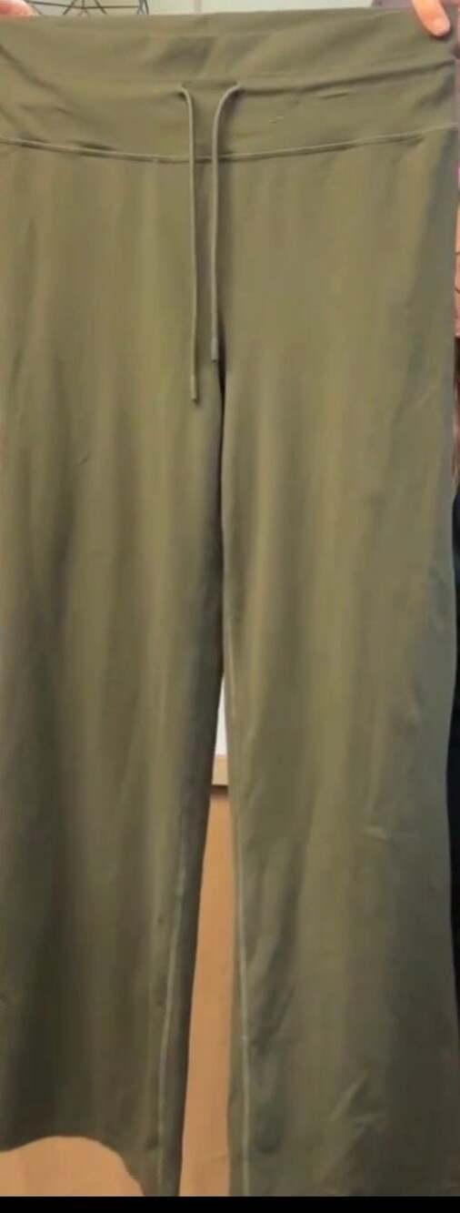 Vuori Performance Wide Leg Drawstring Lounge Pants